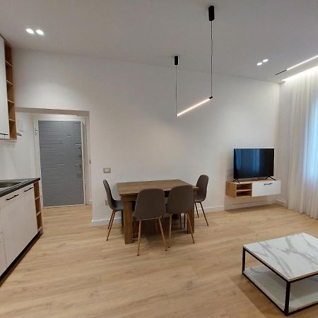 Luxury Apartments Blloku 티라나 외부 사진