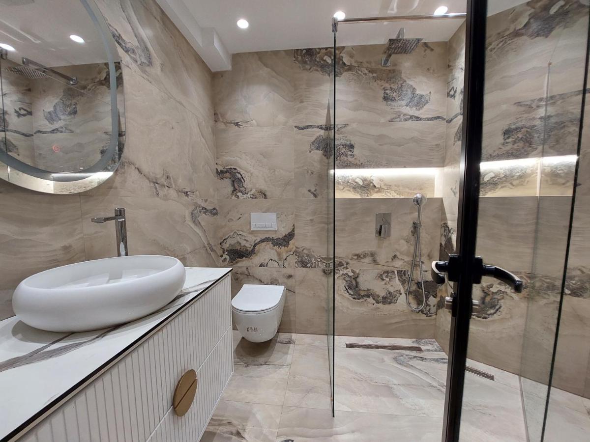 Luxury Apartments Blloku 티라나 외부 사진