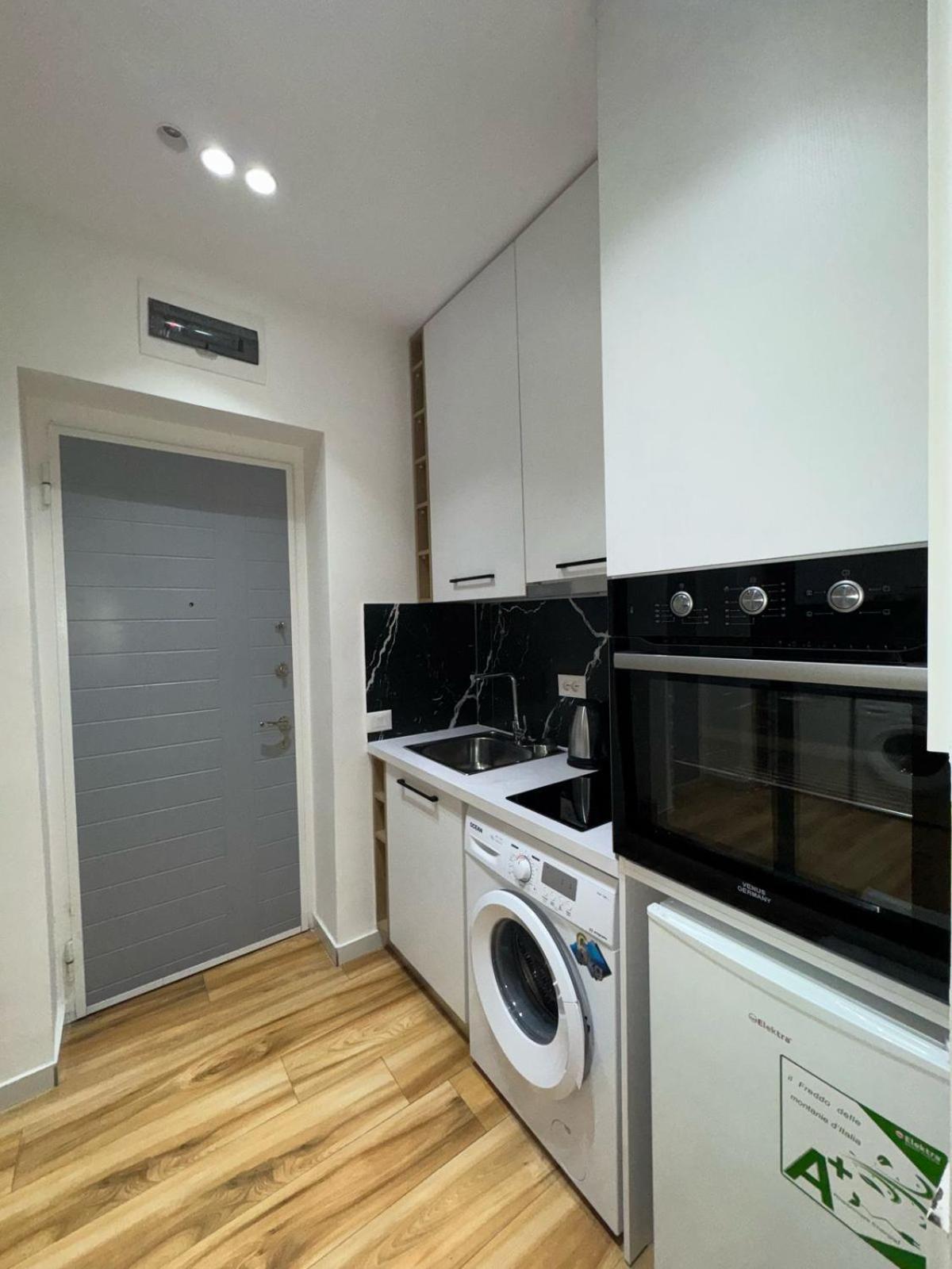 Luxury Apartments Blloku 티라나 외부 사진